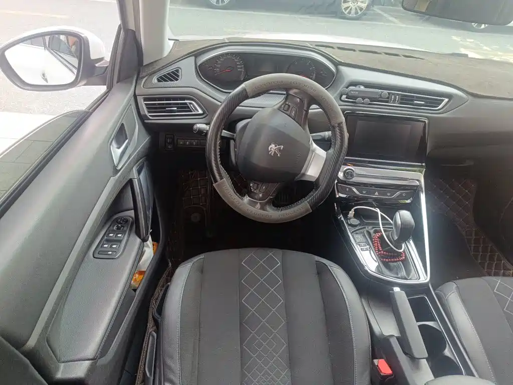 Photo 3 - Peugeot 308