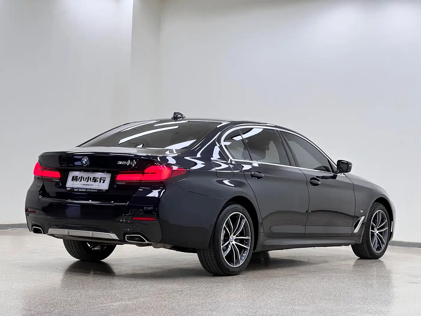 BMW 5 Series 2022 525Li M Sport Package фото 10