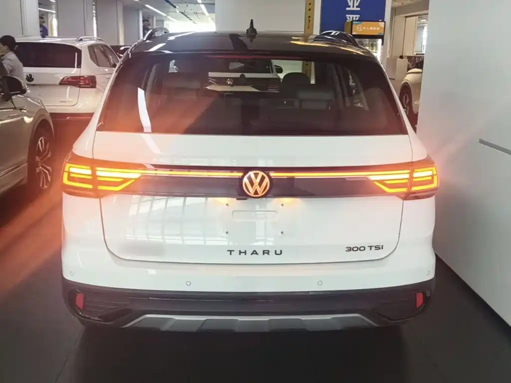 Фото 6 - Volkswagen Tharu
