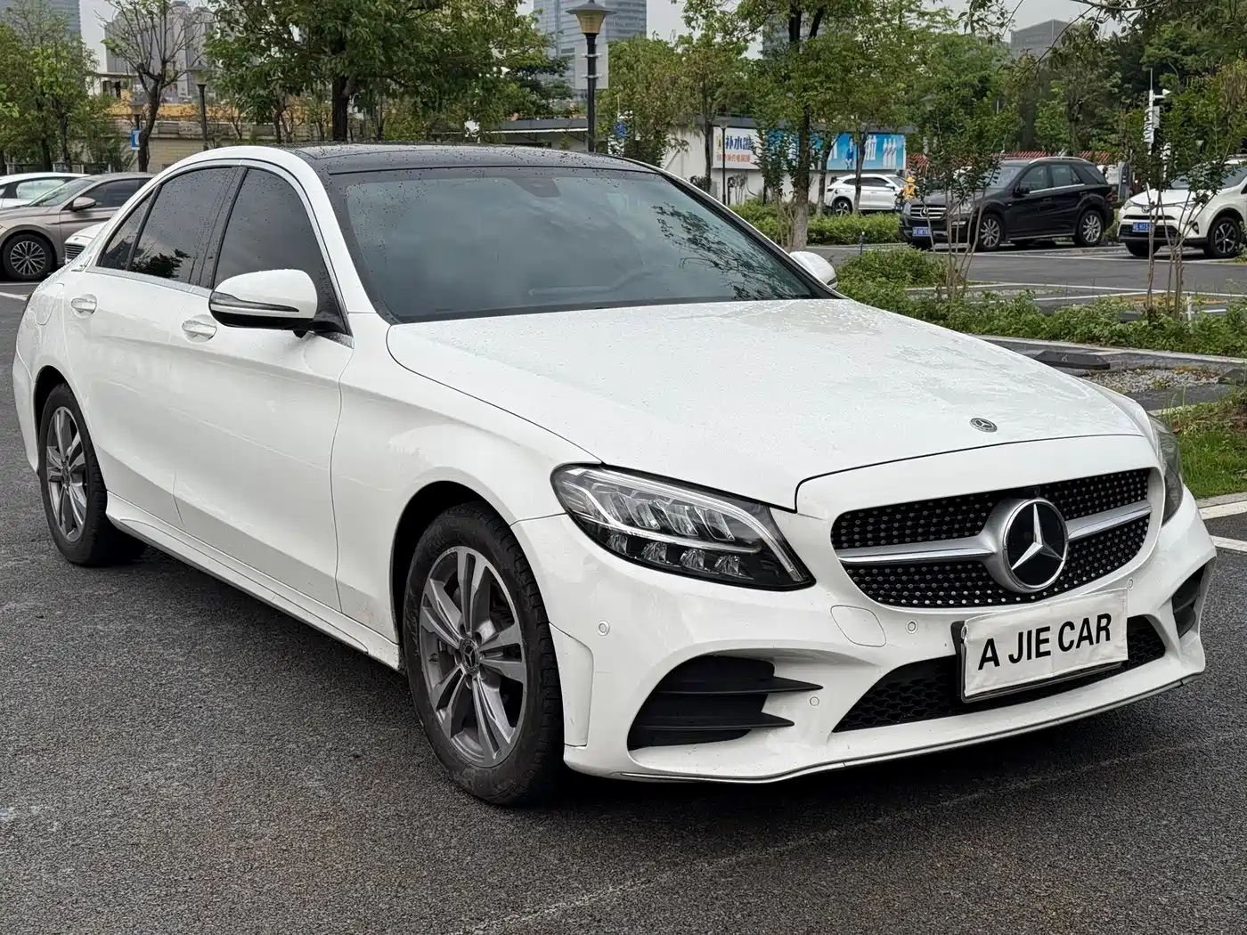 MERCEDES-BENZ CLASS C
