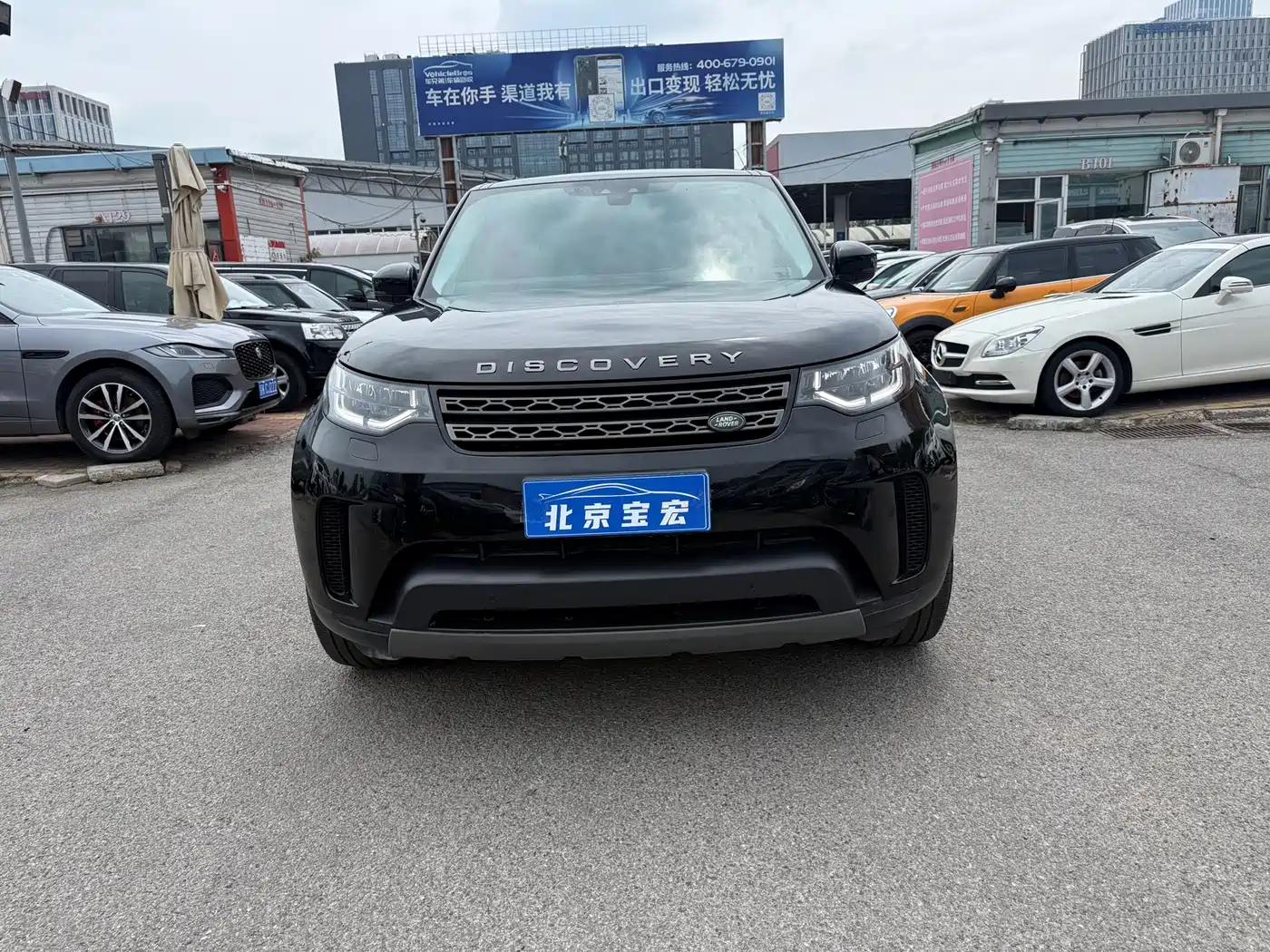 Land Rover Discovery 2018 2.0T SE фото 2
