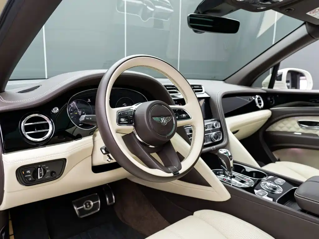 Bentley Bentayga Hybrid 2022 2021 3.0T PHEV