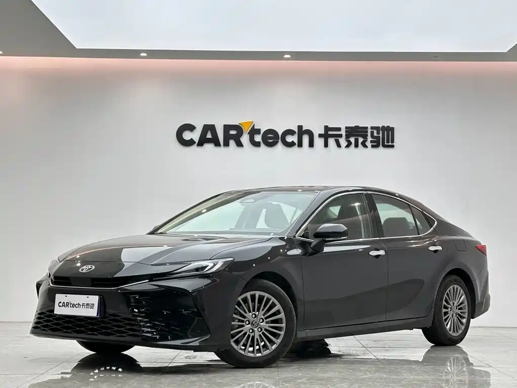 Toyota Camry 2025 2024 Hybrid 2.0HGVP Luxury Edition