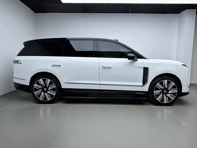 NIO ES9 2026