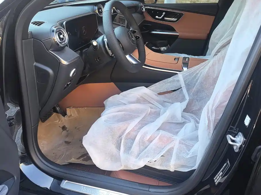 Фото 9 - Mercedes-Benz GLC