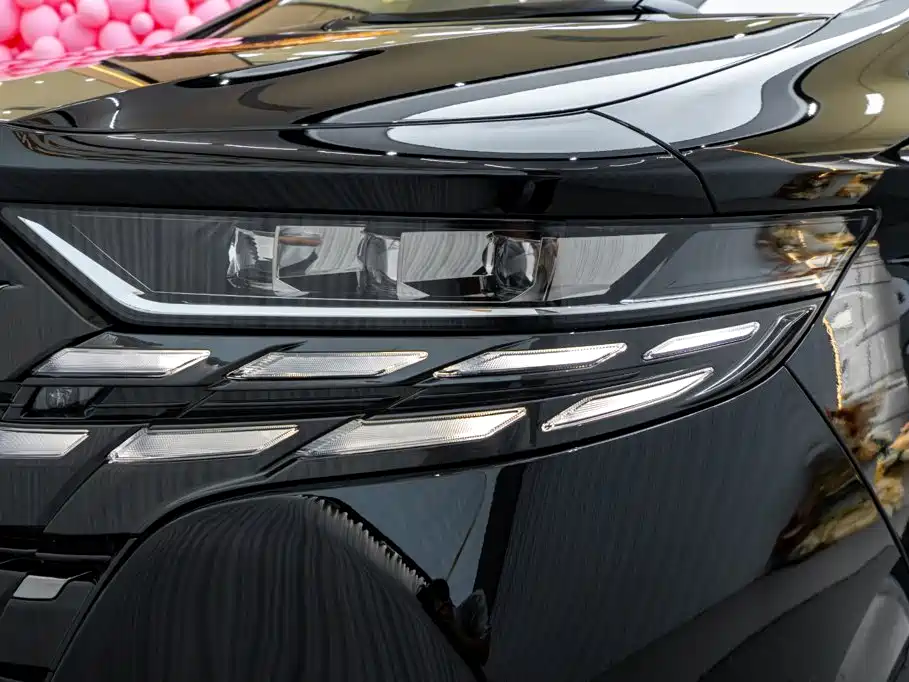 Toyota Alphard 2025 2024 Hybrid 2.5L Ultimate Enjoyment Edition