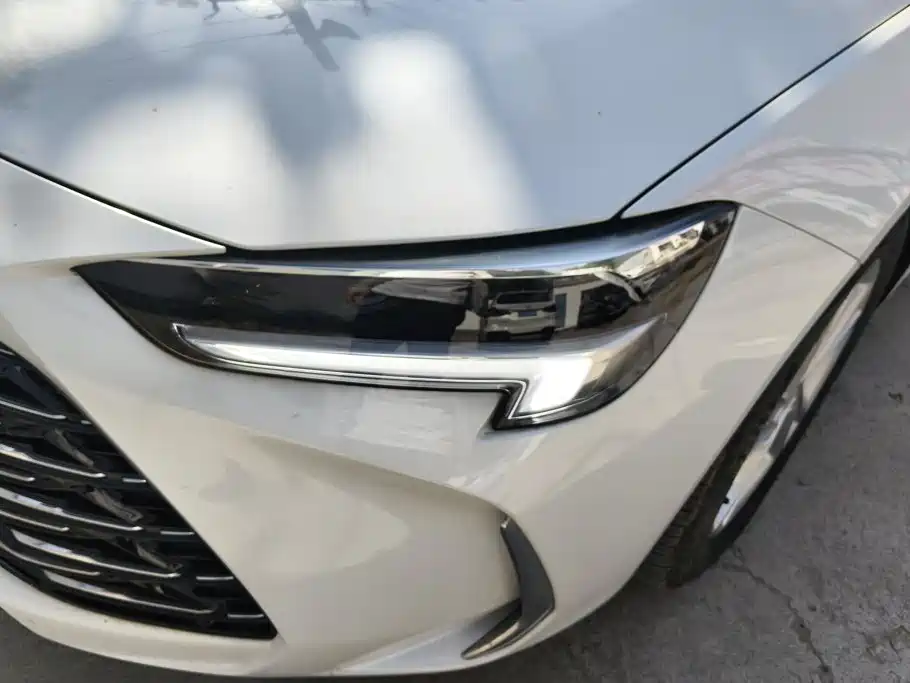 Photo 5 - Buick Regal