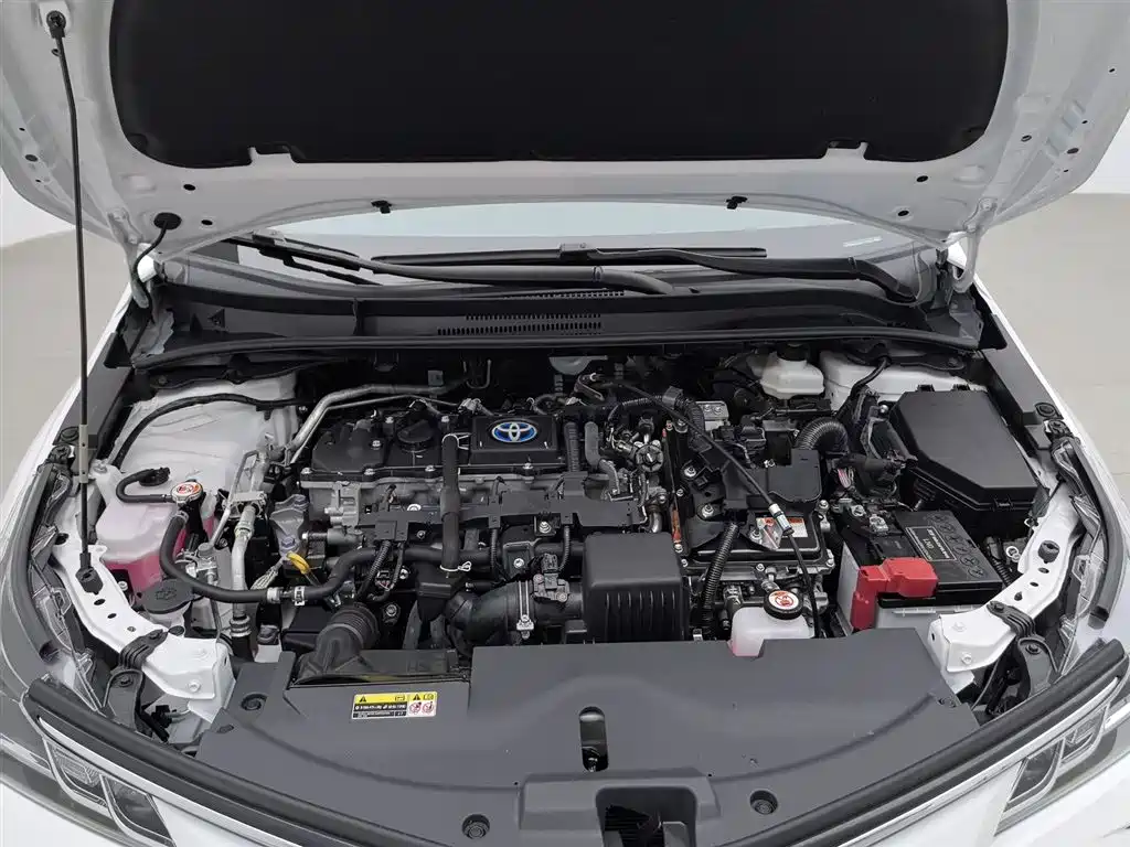 Toyota Corolla 2023 1.8L Smart Hybrid Dual Engine Elite Edition фото 6