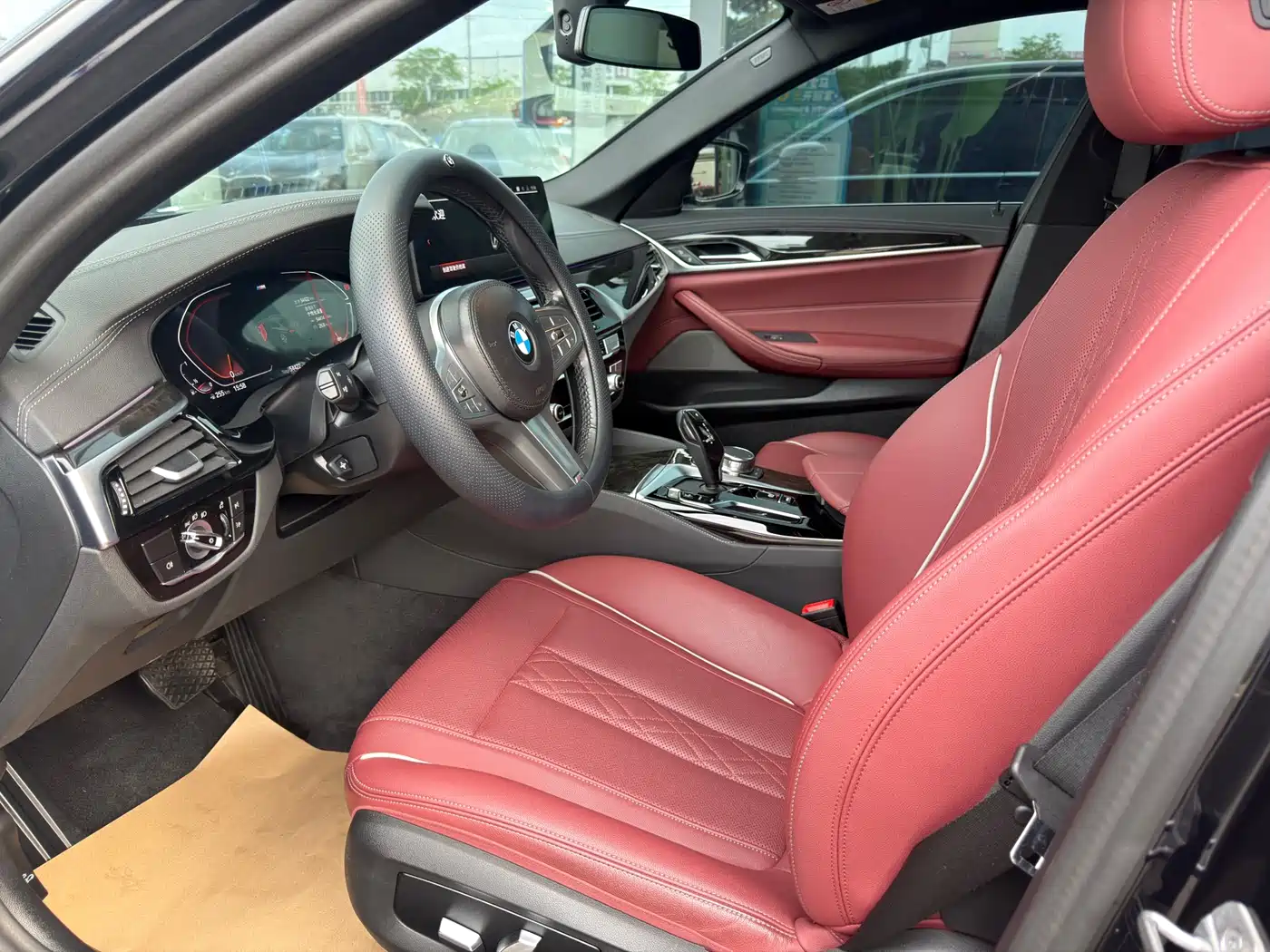 BMW 5 Series 2022 525Li M Sport Package фото 4