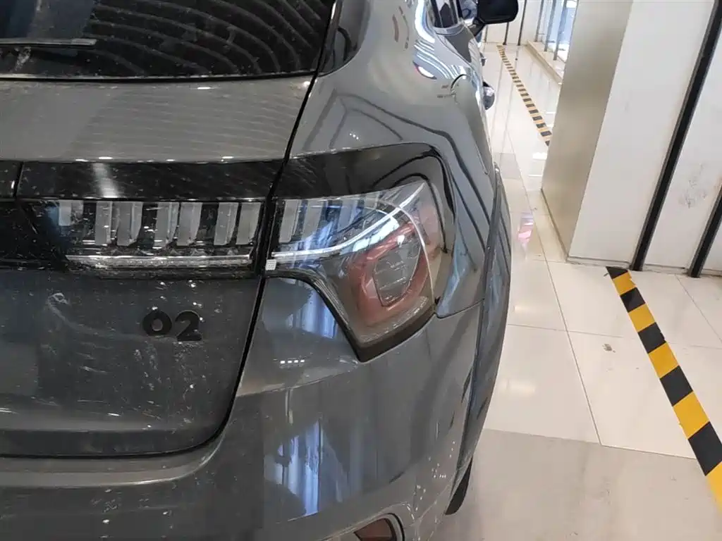 Lynk & Co 02 2019 1.5T DCT 2WD Shine Pro Edition China VI фото 8