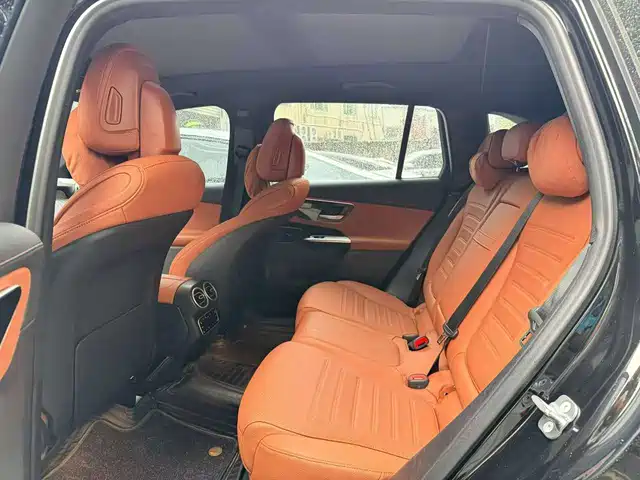 Mercedes-Benz GLC 2023 Facelift GLC 300 L 4MATIC Sport 5-Seater — фото 4