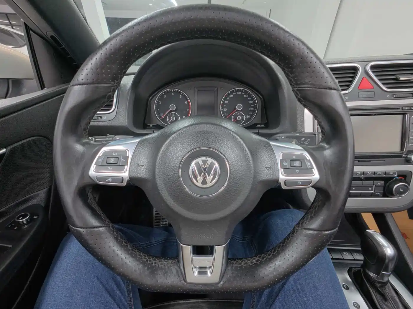 Volkswagen Eos 2011 Model 2.0TSI фото 7