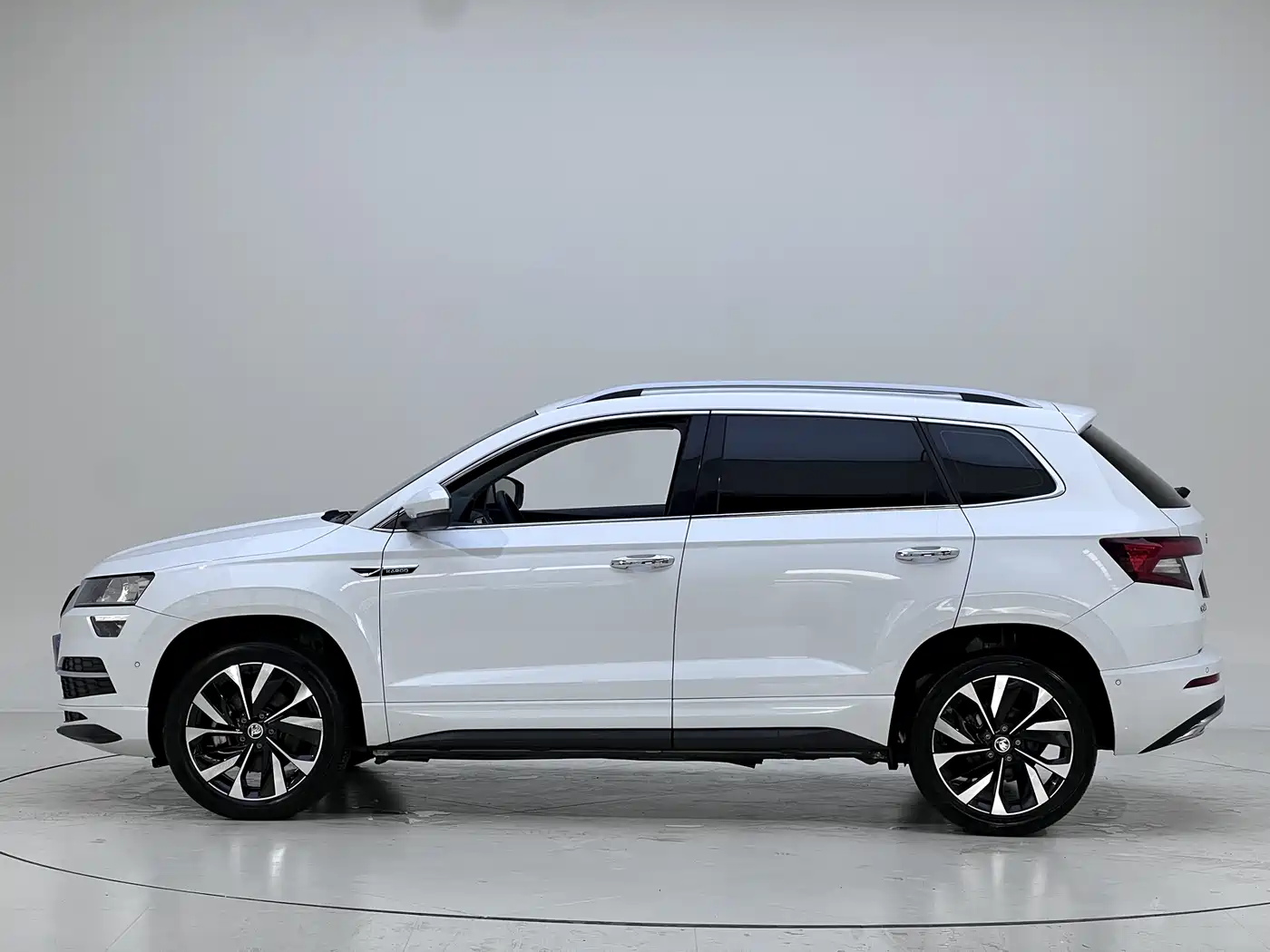 Škoda Karoq 2023 TSI280 Luxury Edition фото 4