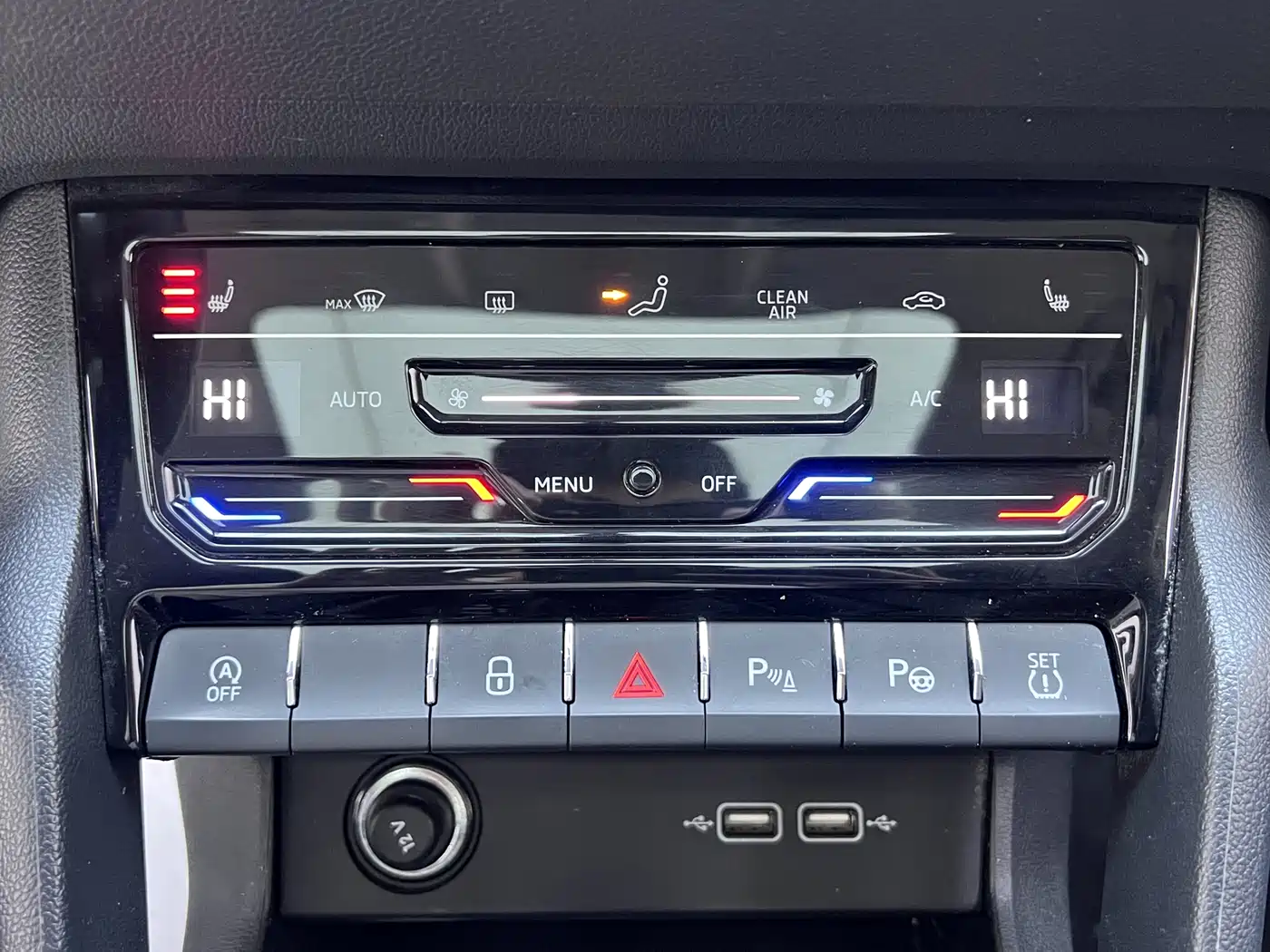 Škoda Karoq 2023 TSI280 Luxury Edition фото 13