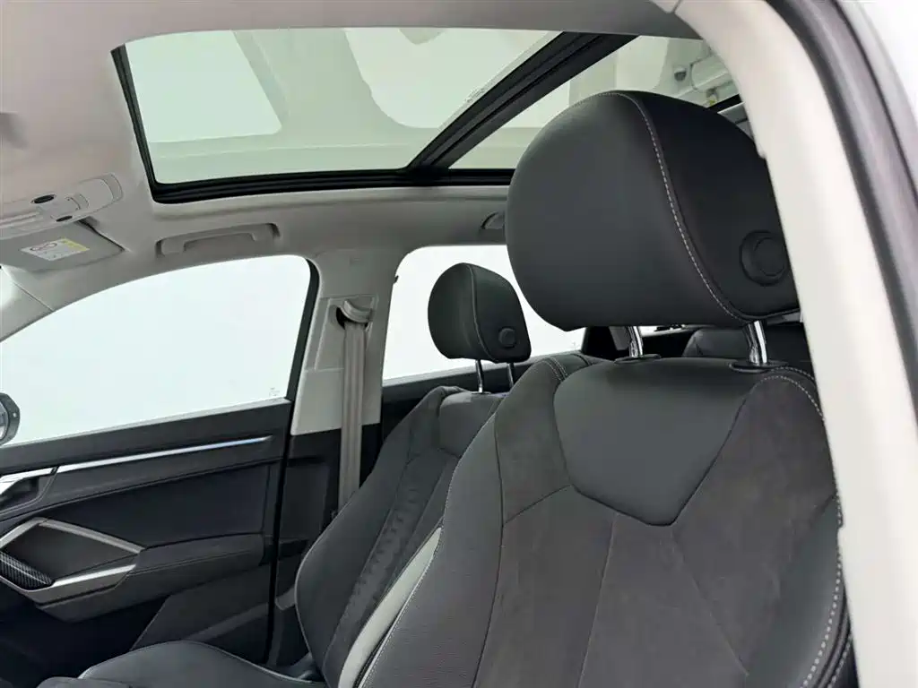 Audi Q3 2022 40 TFSI Fashion Dynamic фото 16
