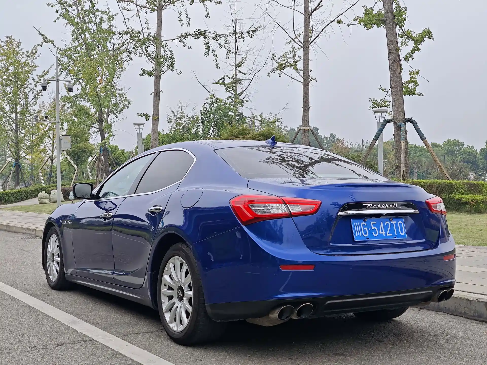 Photo 7 - Maserati Ghibli