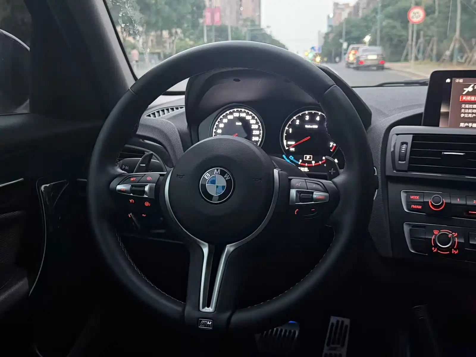 Фото 8 - BMW 1 Series (Import)