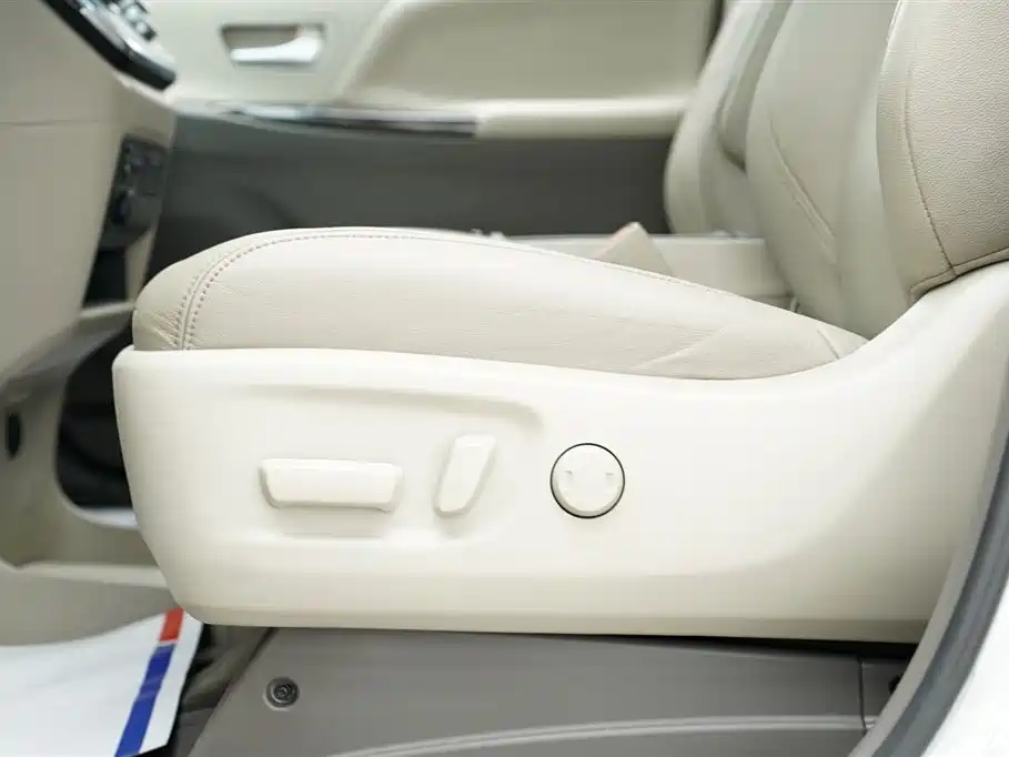 Toyota Sienna 2016 2015 3.5L 4WD L