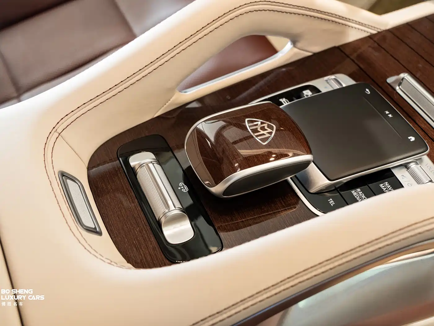 Mercedes-Benz Maybach GLS 2022 GLS 600 4MATIC Ceremony Edition фото 19