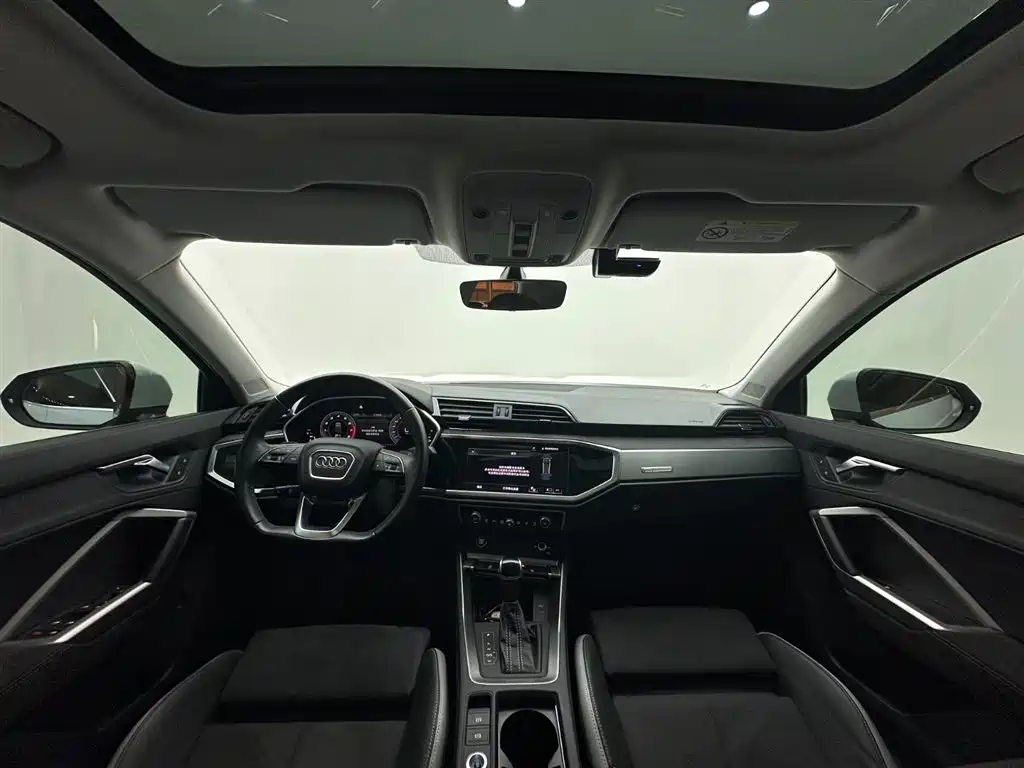 Audi Q3 2023 35 TFSI Fashion Dynamic (1.4T) фото 10