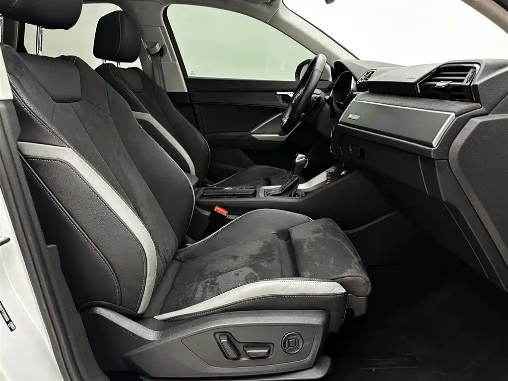 Audi Q3 2023 35 TFSI Fashion Dynamic (1.4T) фото 20