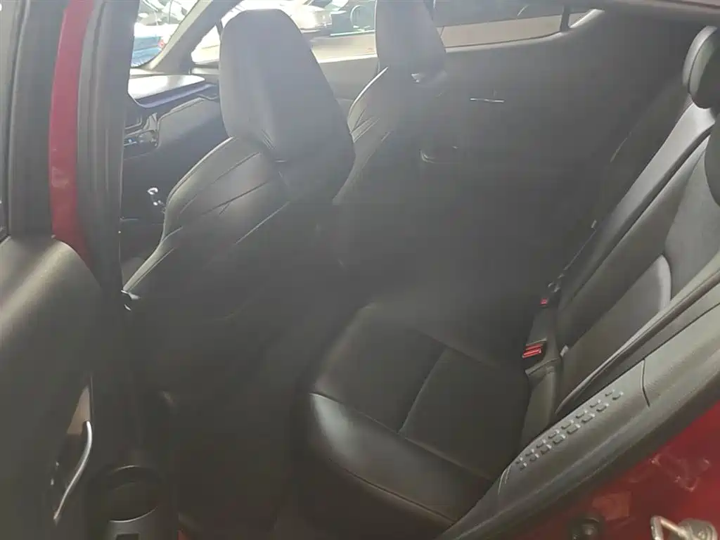 Toyota IZOA 2018 2.0L Yichi Edition China V фото 17