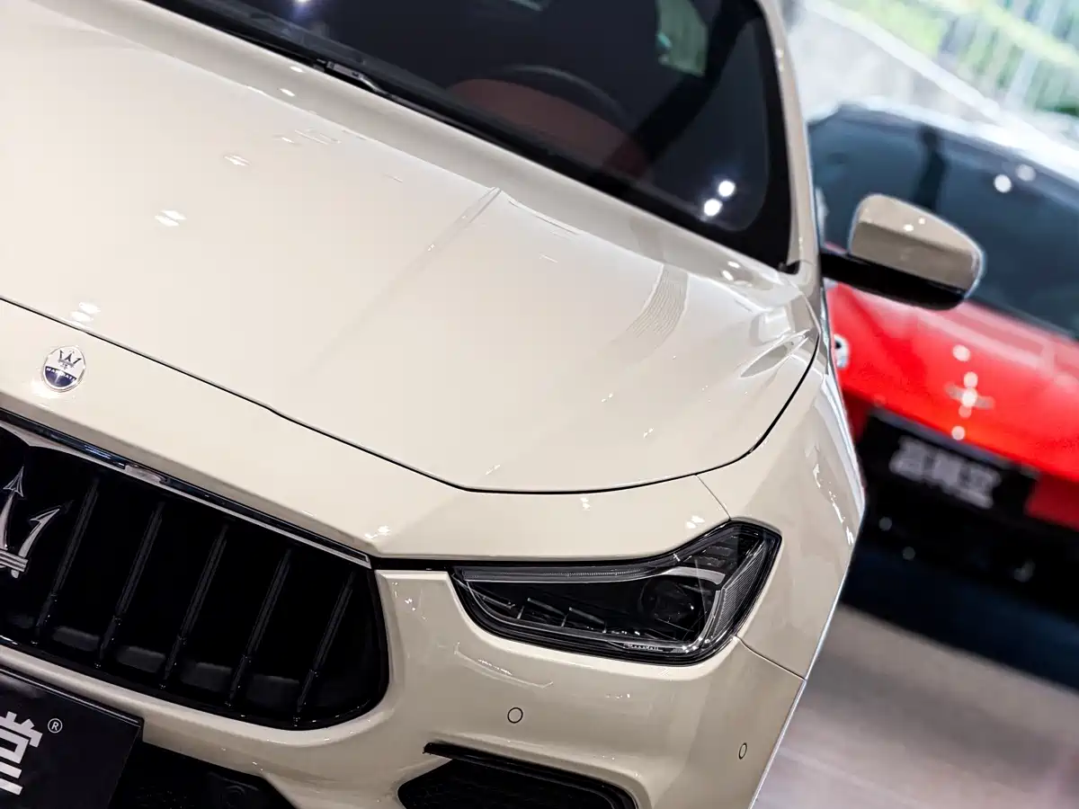 2023 Maserati Ghibli