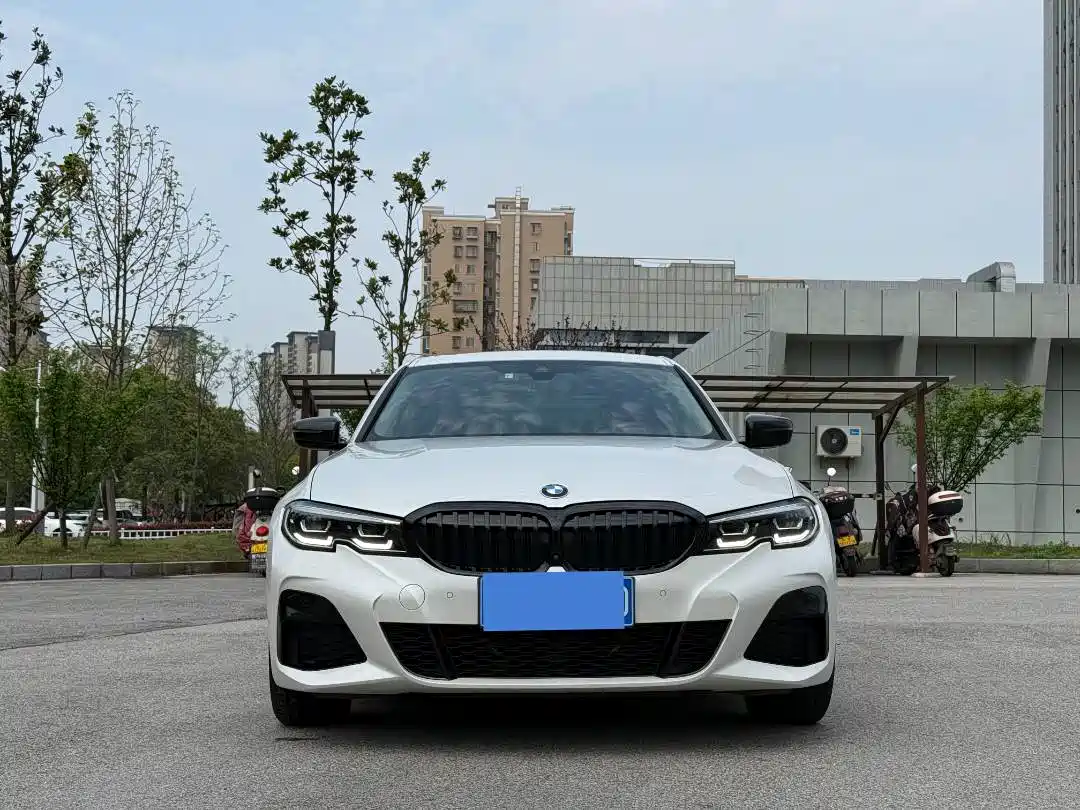 BMW 3 Series 2021 Facelift 325i M Sport Shadow Edition фото 2