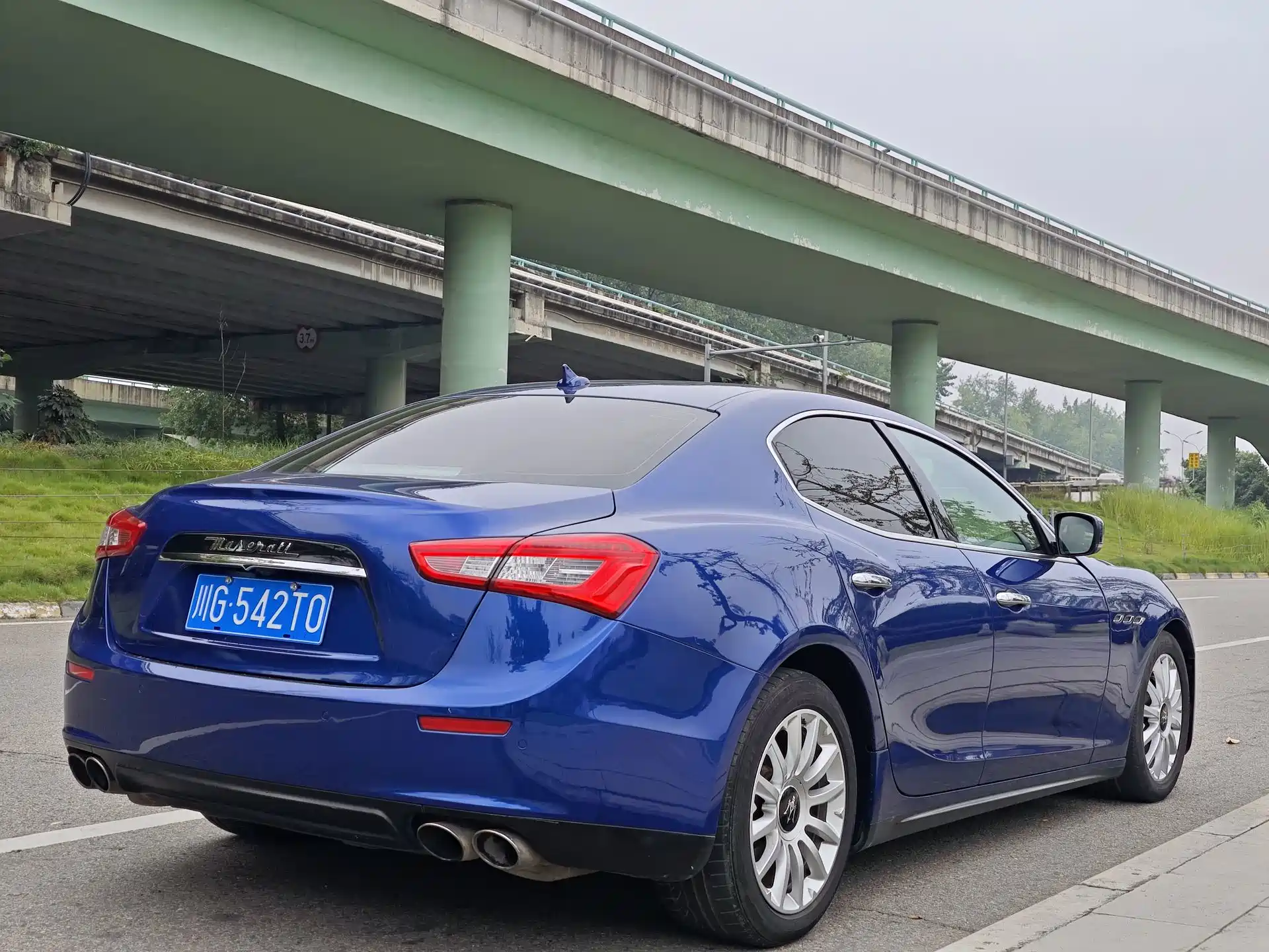 Photo 5 - Maserati Ghibli