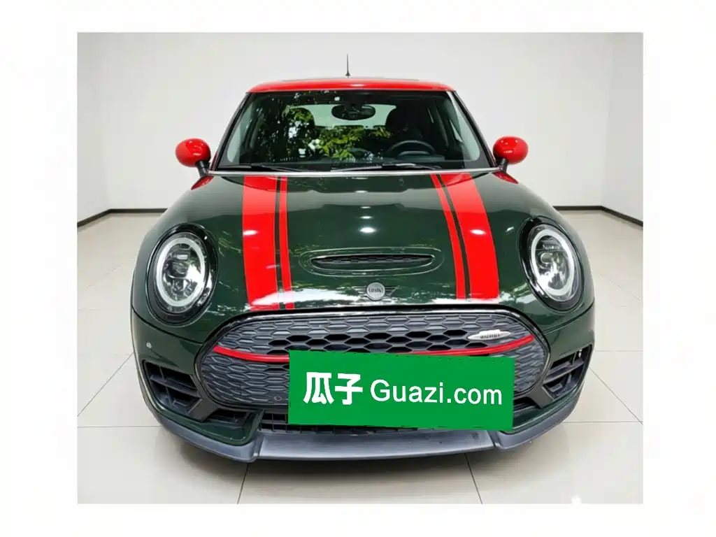 2021 MINI JCW CLUBMAN