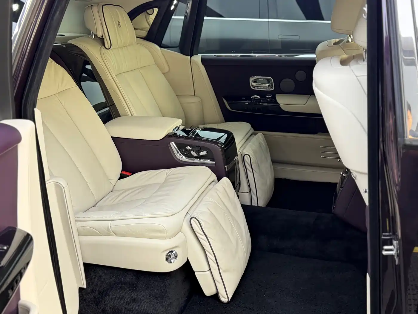 Rolls-Royce Phantom 2018 6.7T Long Wheelbase Version фото 10