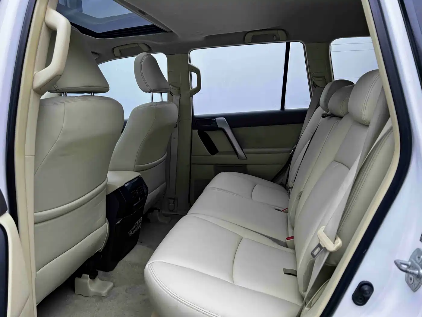 Toyota Prado (Import) 2014 2.7L Automatic Standard Edition фото 5