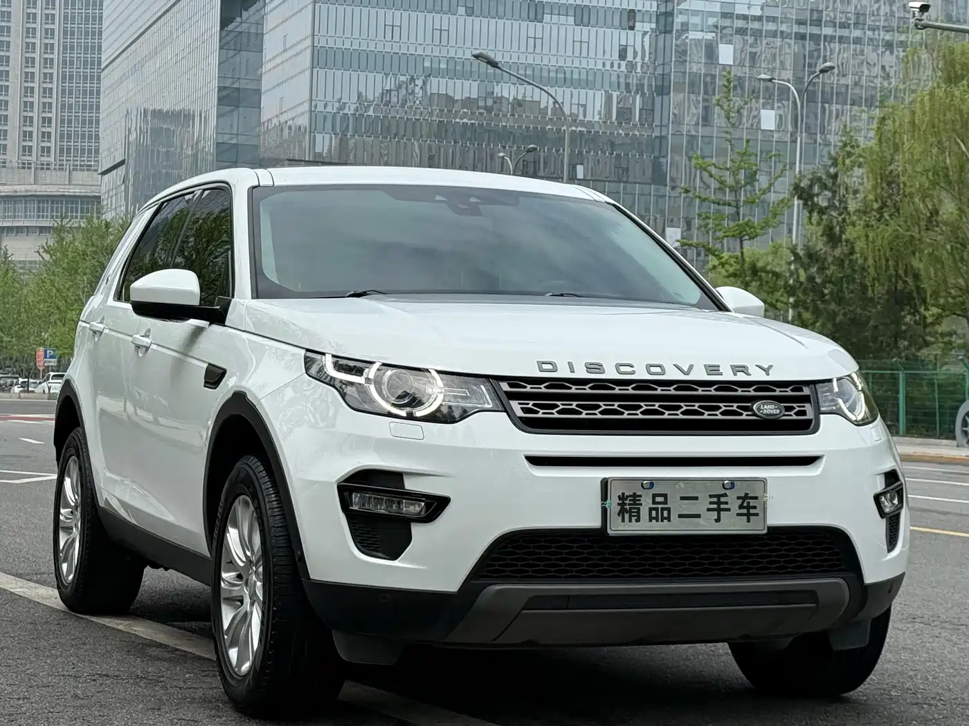 Land Rover Discovery Sport 2018 240PS SE Edition фото 3