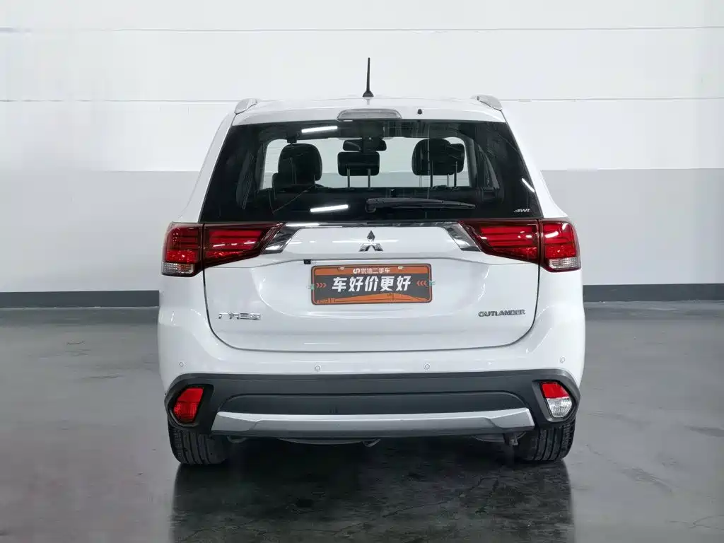 Mitsubishi Outlander 2017 2016 2.4L 4WD Elite Edition 5-seater