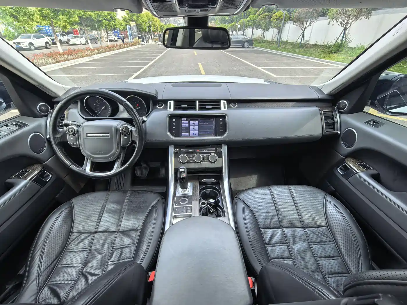 Land Rover Range Rover Sport 2014 3.0 SC V6 HSE DYNAMIC фото 3
