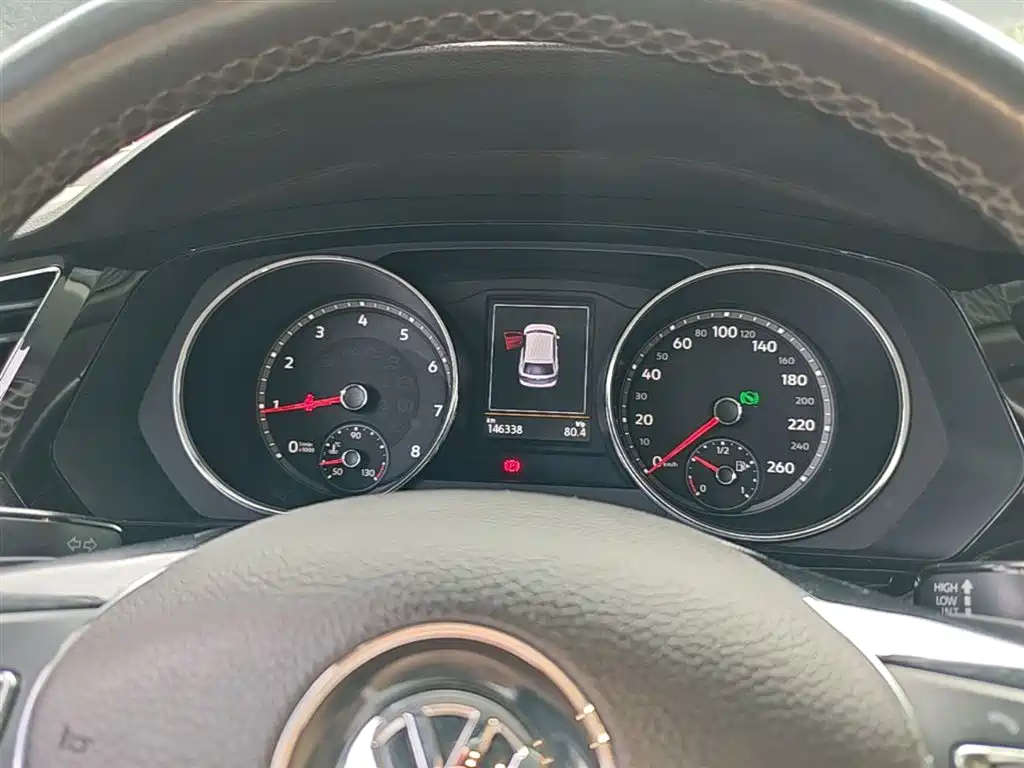 Volkswagen Tiguan L 2017 330TSI Automatic 2WD Luxury Edition фото 12