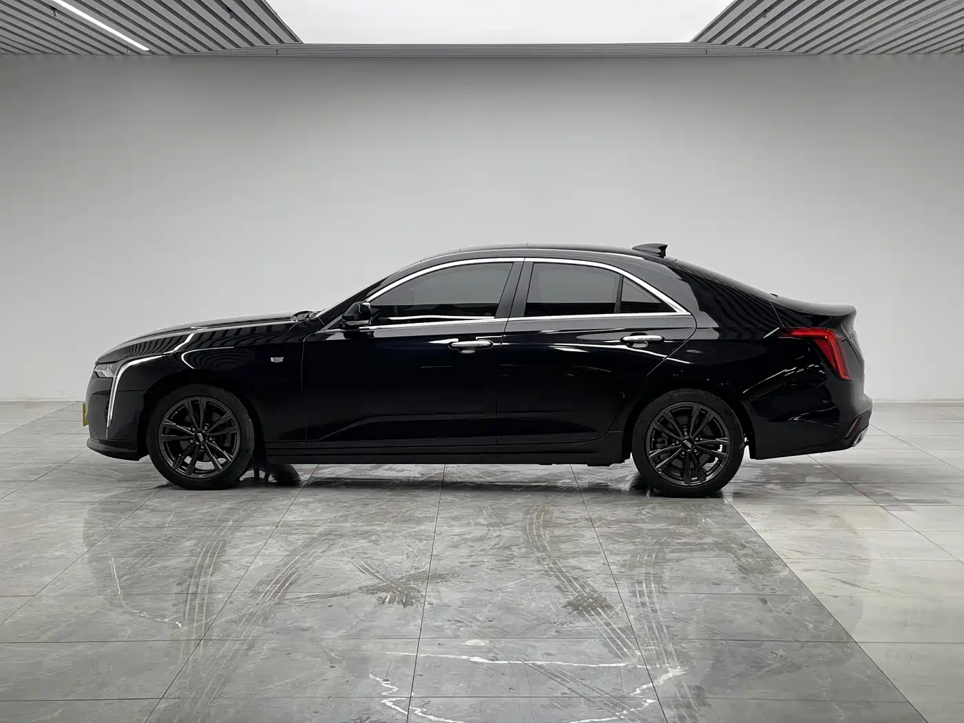CADILLAC CT4