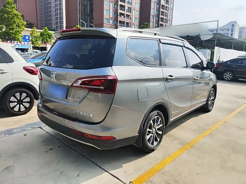 Фото 7 - Baojun 730
