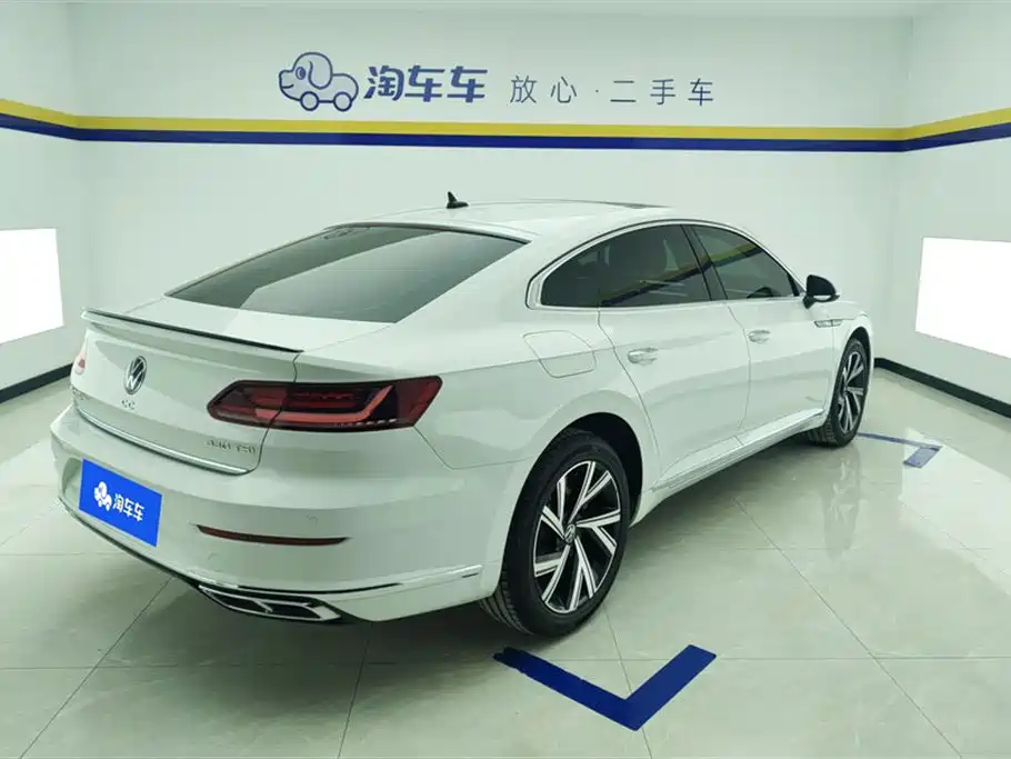 Volkswagen FAW-Volkswagen CC 2023 330TSI Dazzle Edition фото 3