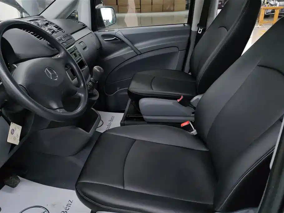Mercedes-Benz Vito 2013 2.1T Elite Edition фото 9