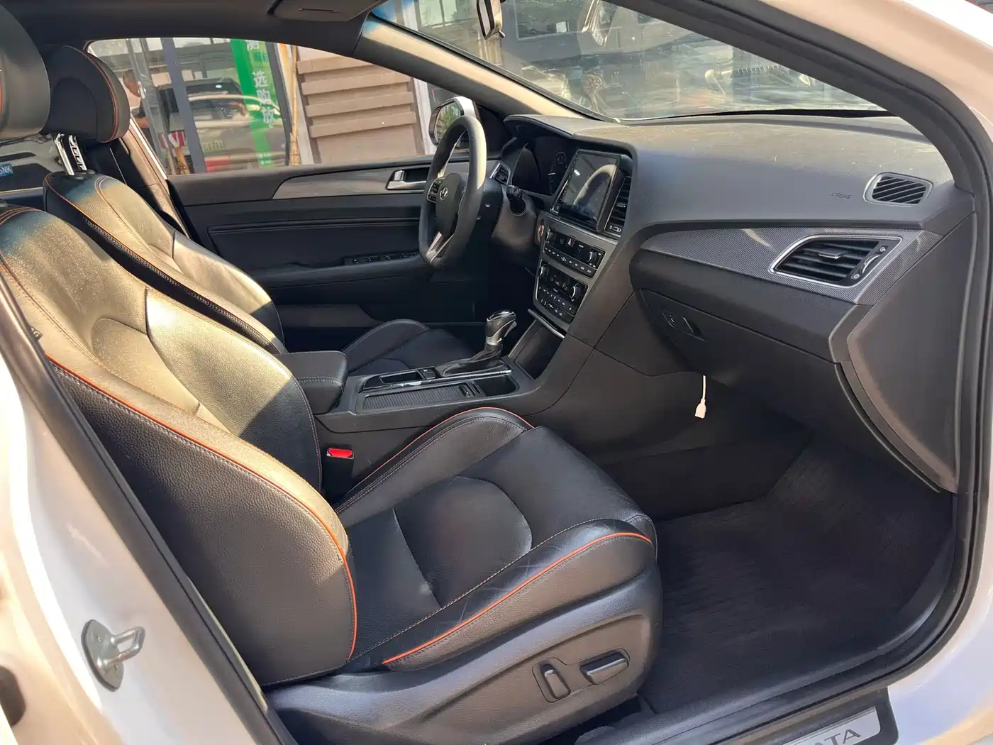 Hyundai Sonata 2015 1.6T GLS Smart фото 7