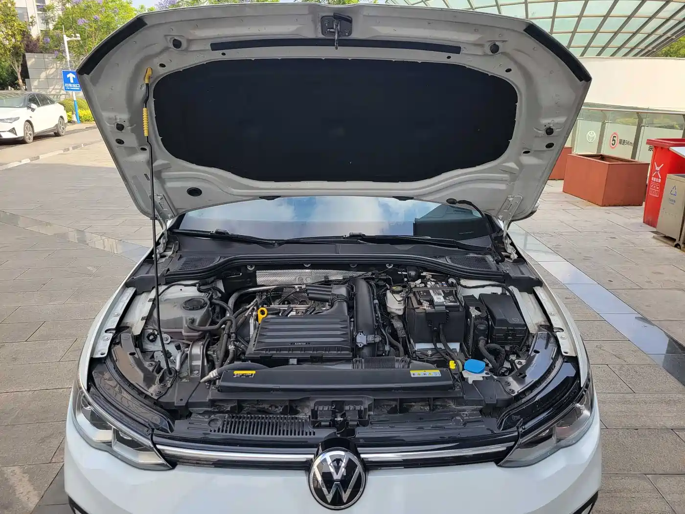 Volkswagen Golf 2023 280TSI DSG Pro фото 26