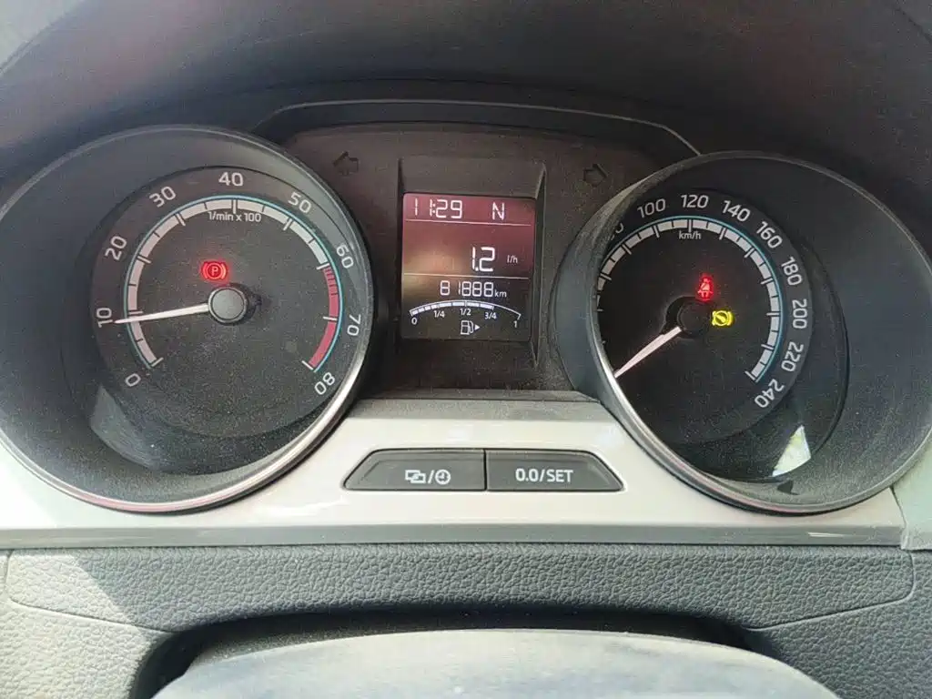 Photo 4 - Škoda Rapid
