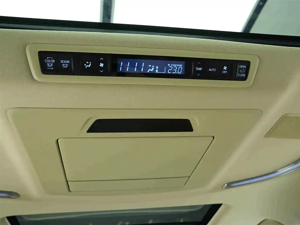 Toyota Alphard 2018 Facelift 3.5L Premium Edition фото 20