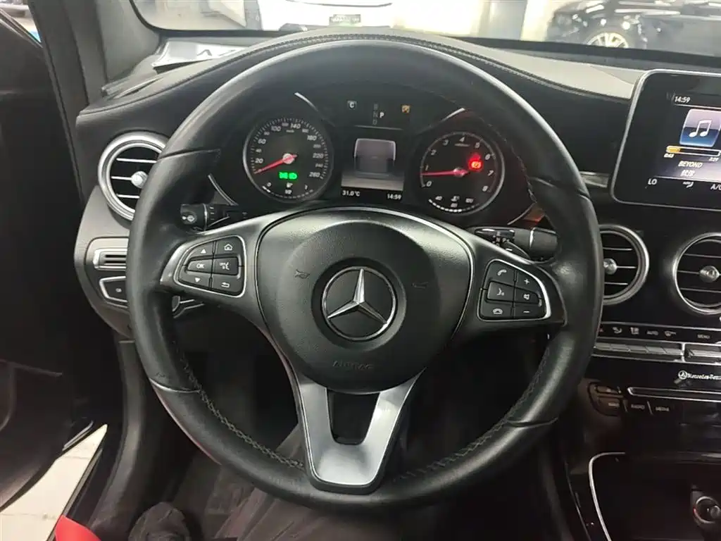 Mercedes-Benz GLC 2017 GLC 200 4MATIC фото 11