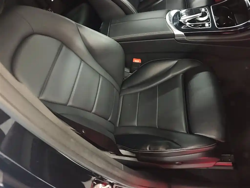 Mercedes-Benz GLC 2017 GLC 200 4MATIC фото 25