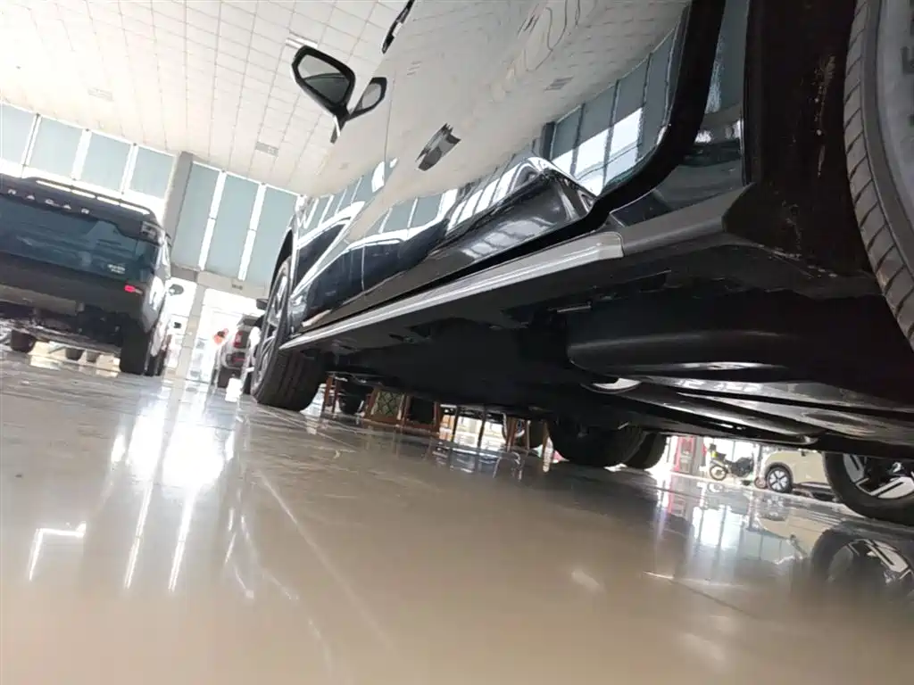 Toyota Granvia 2026 Model 2.5L Hybrid Luxury Edition фото 22