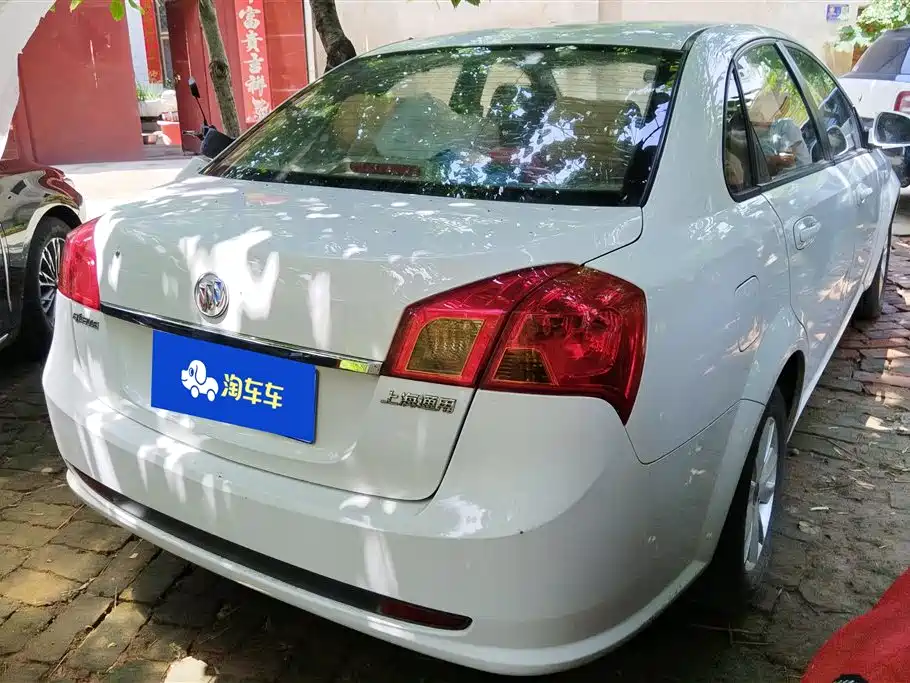 Buick Excelle 2015 1.5L Manual Classic фото 3