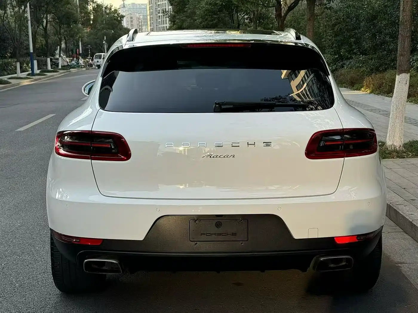 Porsche Macan 2016 Macan 2.0T фото 9