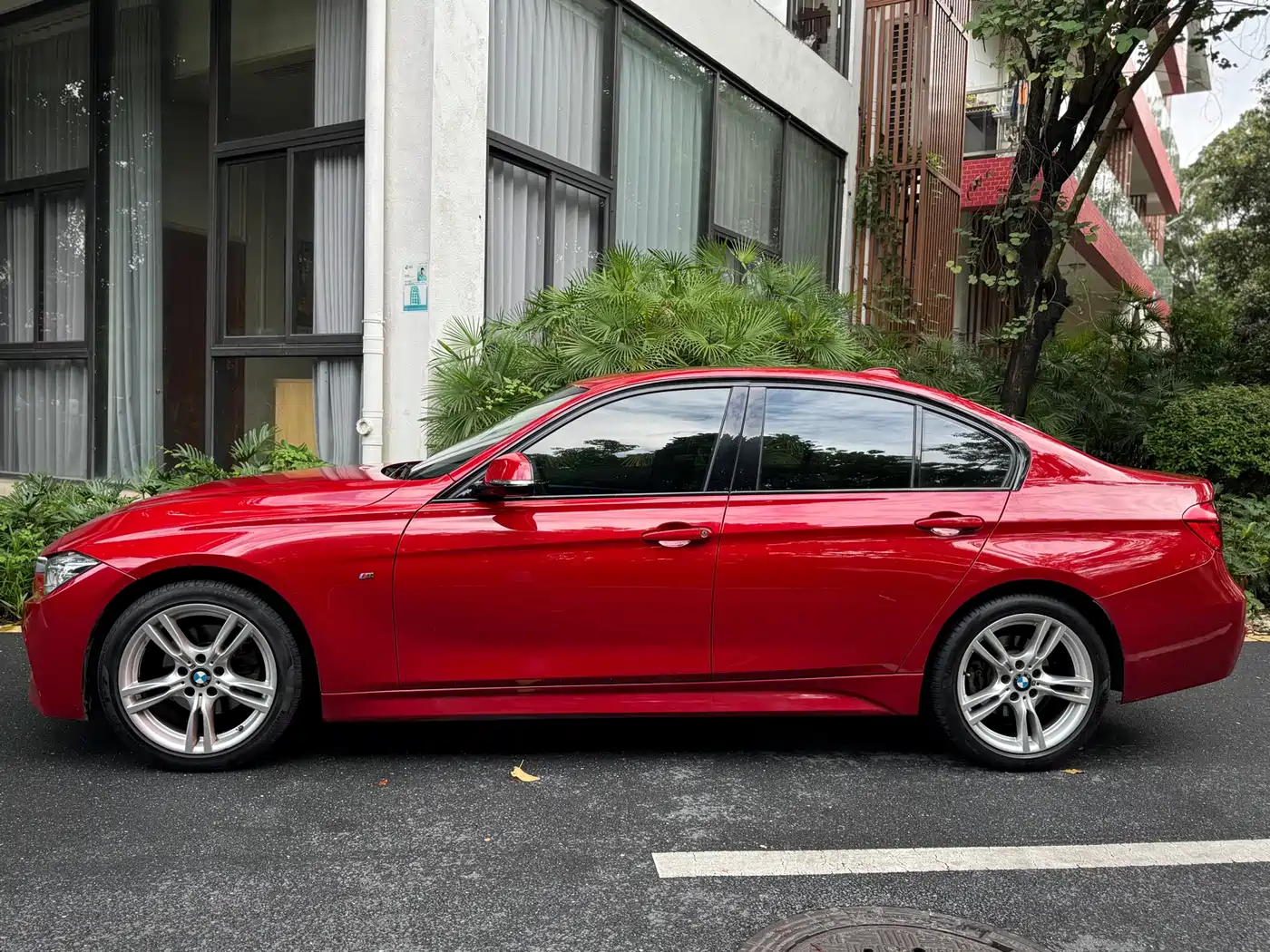 BMW 3 Series 2018 320i M Sport Package фото 3